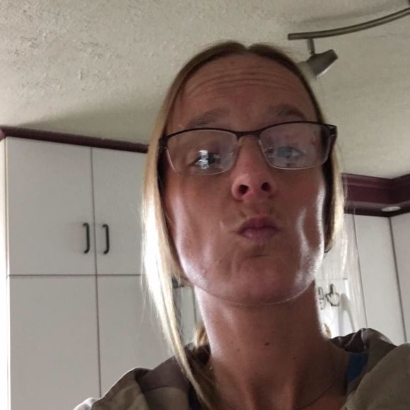 Meet your Posher, Annick - Picture 1 of 1